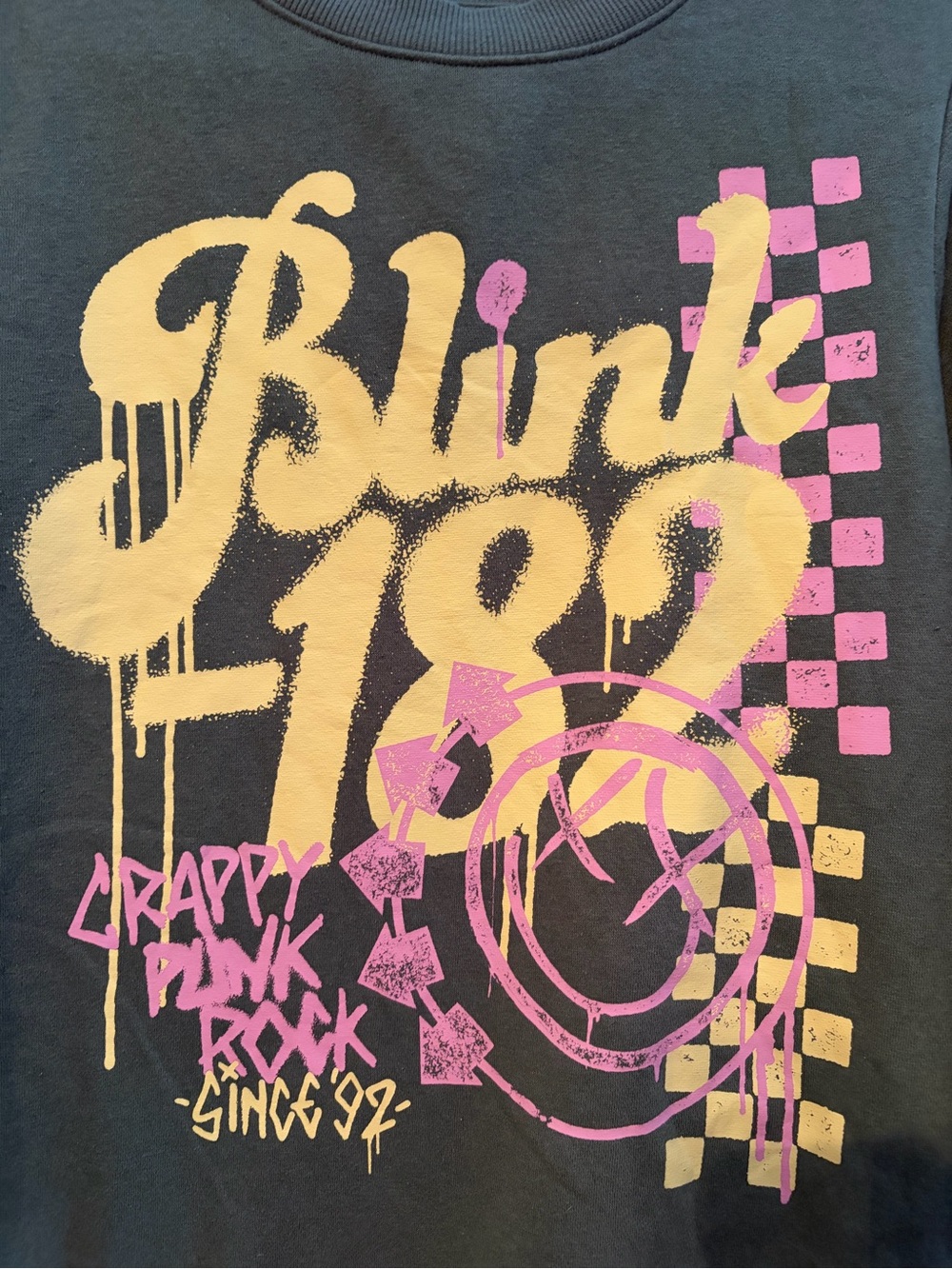 Blink-182 Crappy Punk Rock Since 92 Sweatshirt Size Medium - Picture 4 of 6